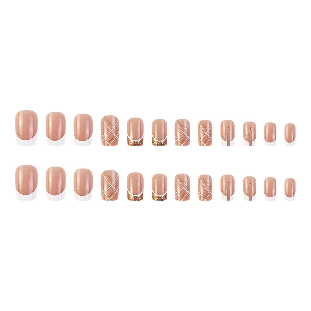 Elegante French Tip Acryl Nagelkunst Karnz