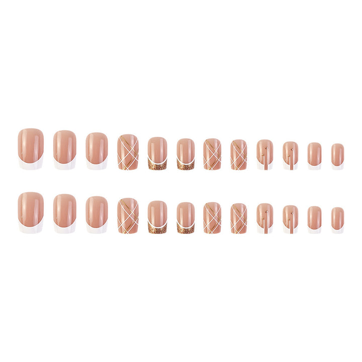 Elegante French Tip Acryl Nagelkunst Karnz