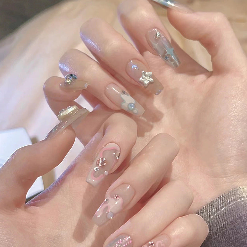 Künstlerische Nagelverlängerungen Karnz
