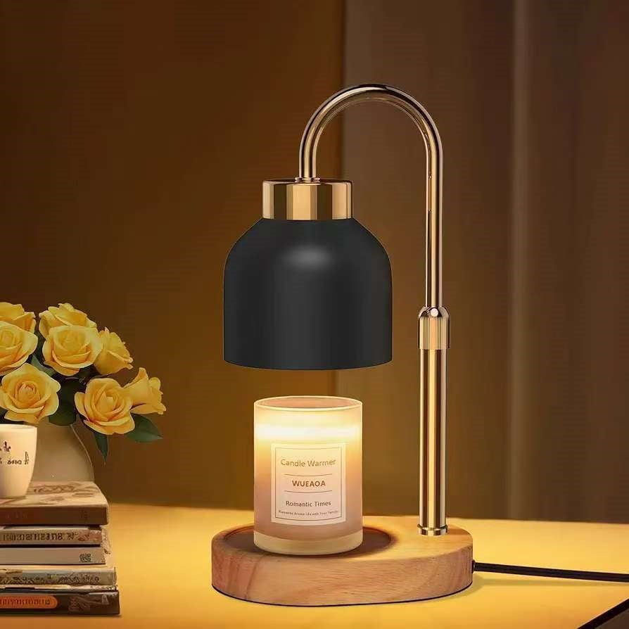 Moderne minimalistische Tischlampe mit integriertem Kerzenhalter