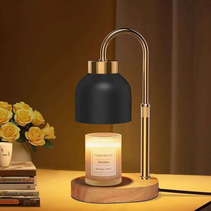 Moderne minimalistische Tischlampe mit integriertem Kerzenhalter