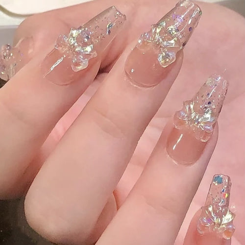 Elegante und Glänzende Nagelkunst Karnz