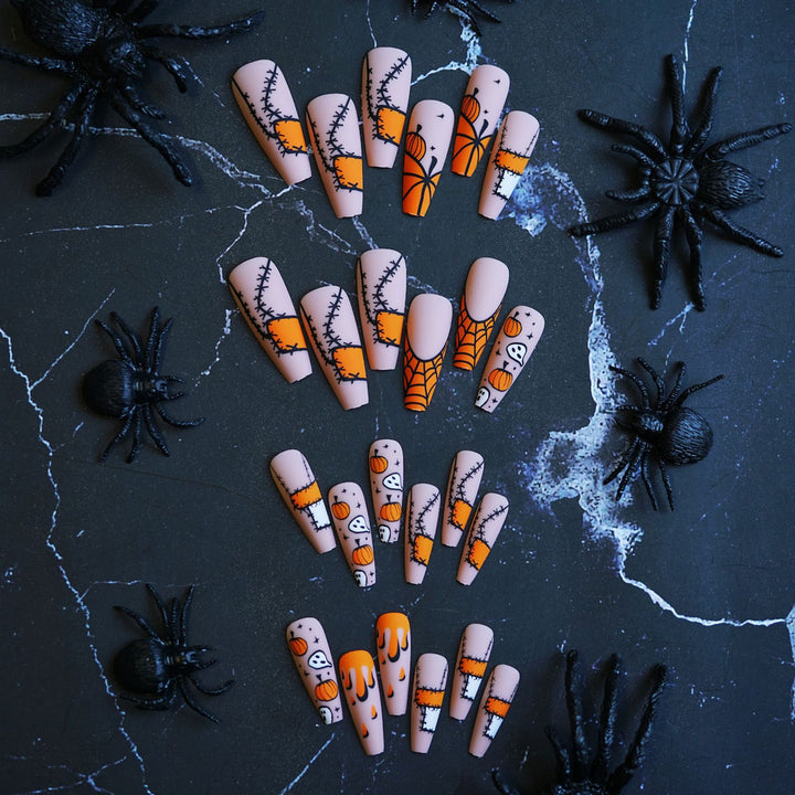 Künstlerisches Halloween-Themen Press-On Nagelset