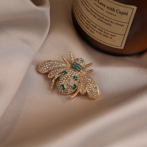 Exquisite Brosche Im Bienen-Design Karnz