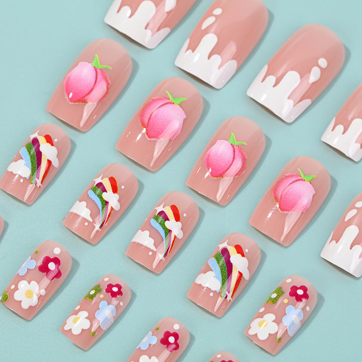 Kunstnägel mit fröhlichen Blumendesigns Karnz
