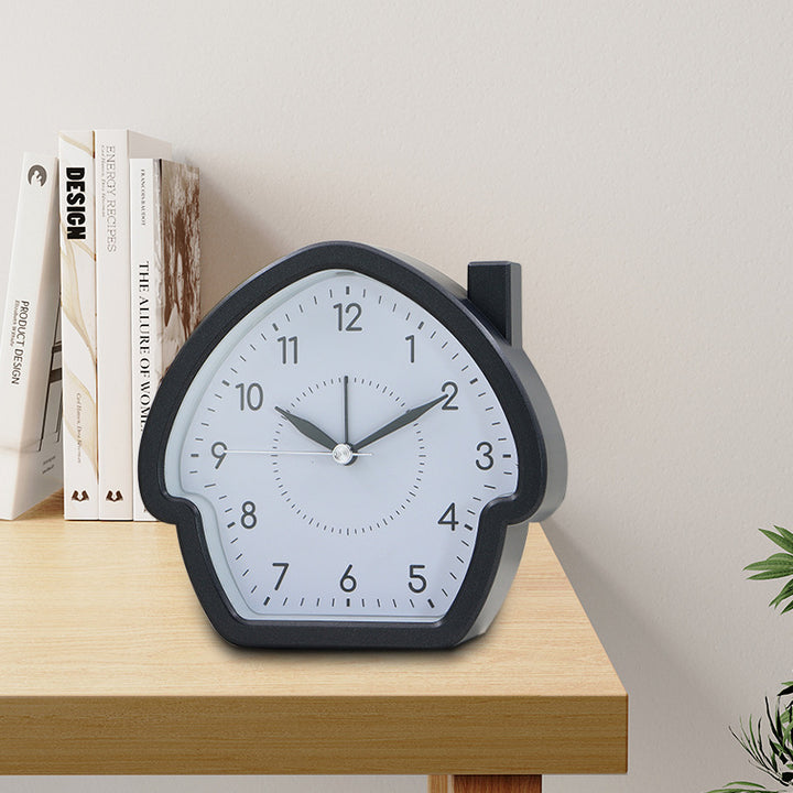 Nostalgischer Tischwecker Im Kreativen Haus-Design Karnz