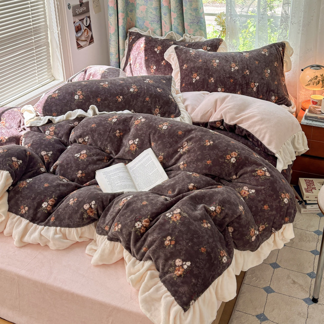 Floral Rüsch Plush Komforter Set