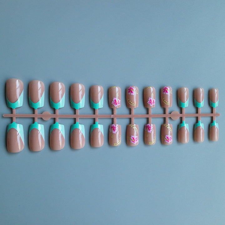 Floral Accent Acryl-Nagelkunst Set