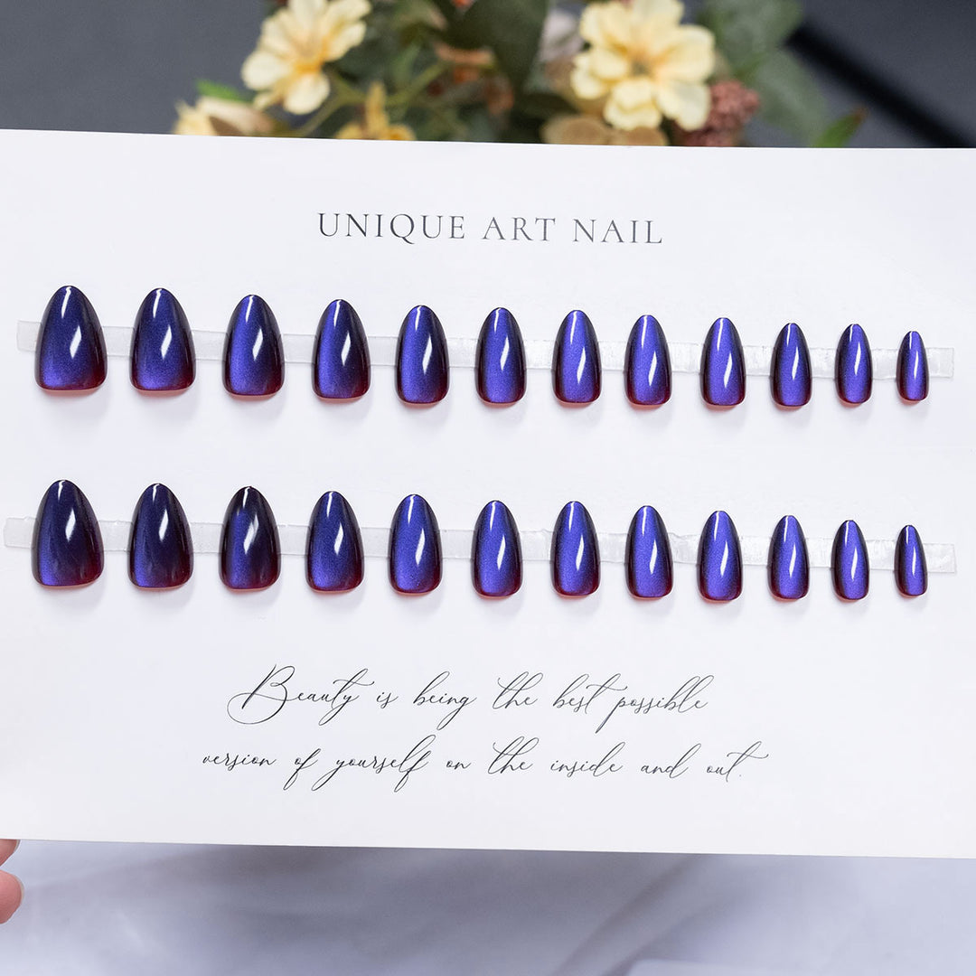 Glänzendes Press-On Nagelkunst Set