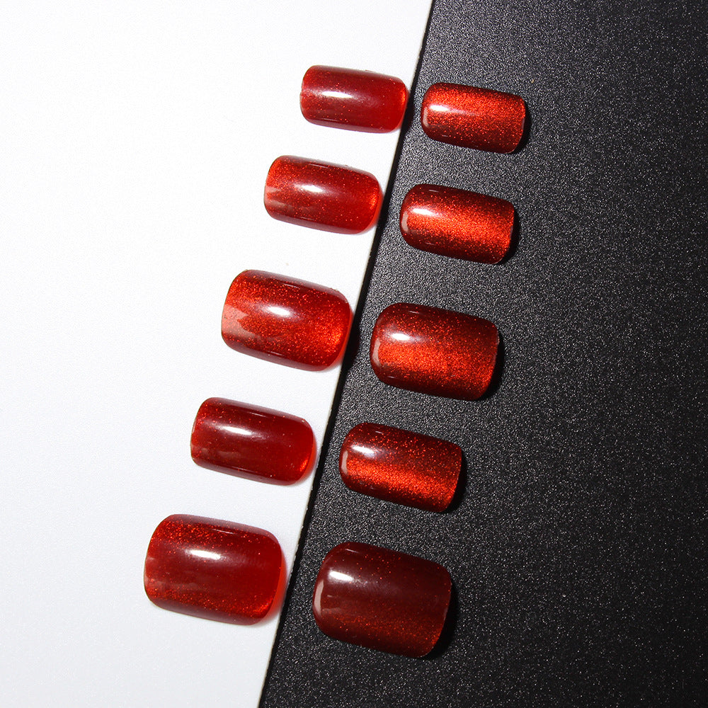 Strahlendes Glitter Gel Nageldesign Karnz