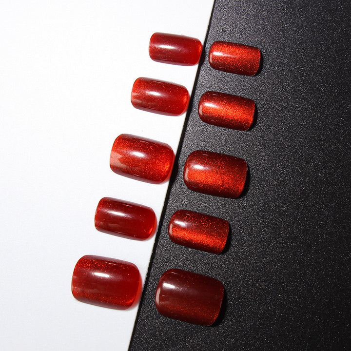 Strahlendes Glitter Gel Nageldesign Karnz