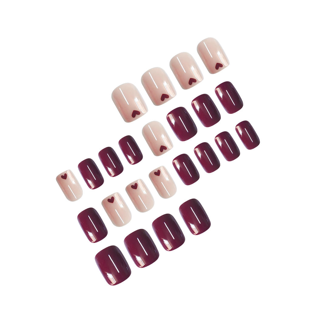 Künstlerisches Herz-Design Press-On Nagelkunst Karnz