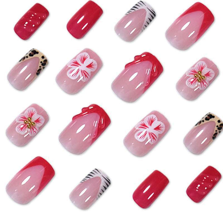 Kreatives Floral Press-On Nagelkunst Set Karnz