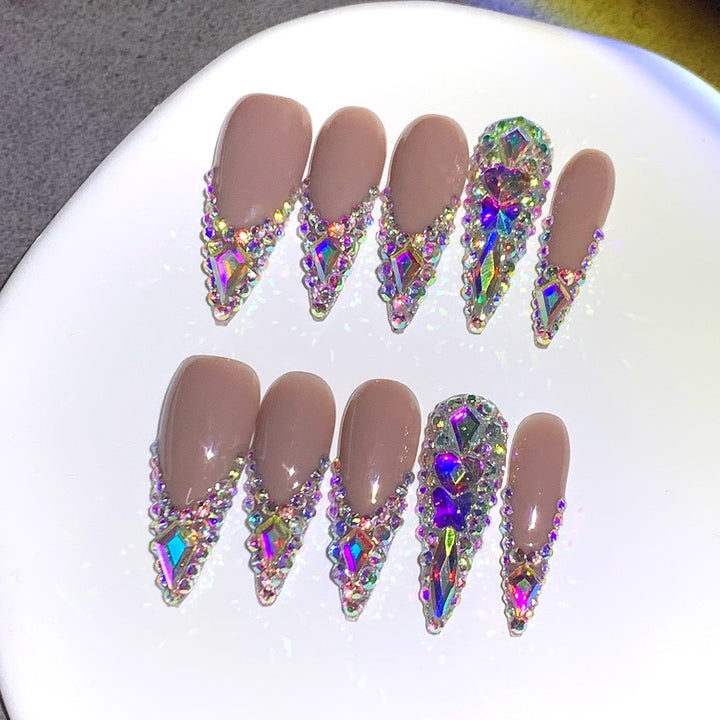 Glamouröse mit Strass verzierten Stiletto-Nagelverlängerungen Karnz