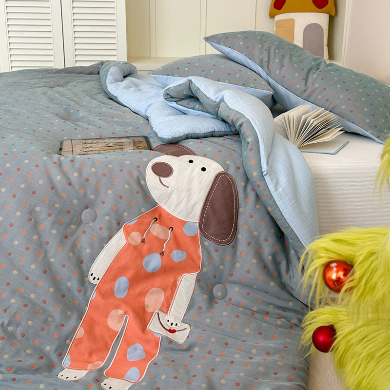 Kinder-Steppbett-Garnitur mit appliziertem Hunde-Motiv und Tupfenmuster