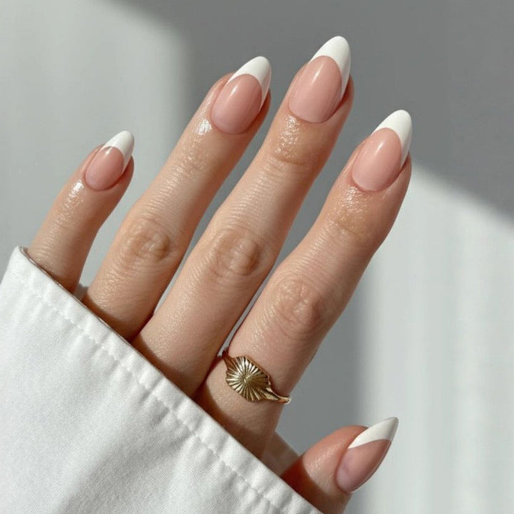 Elegante French Maniküre Kunstnägel Karnz