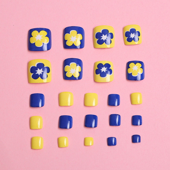 Blumen dekoriertes Press-On Nagelset Karnz