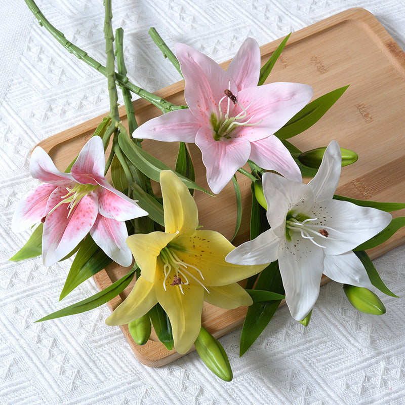 Realistischer künstlicher Lilienstamm