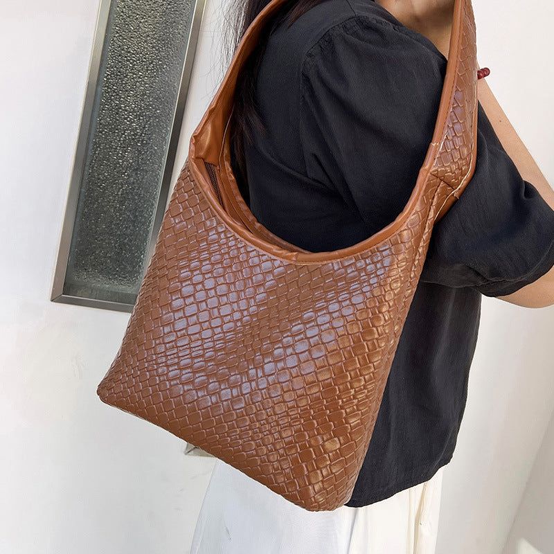Texturiertes gewebtes Hobo Bag Karnz