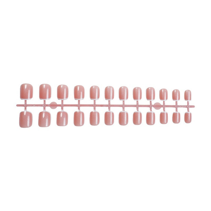 Kunstnagelset mit sanften Petal-Finish und flexibler Passform Karnz