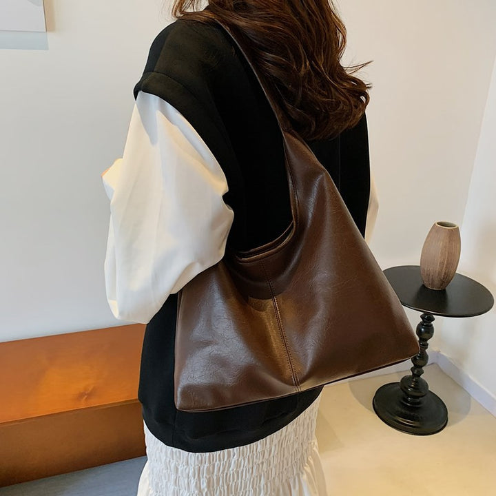 Zeitgenössische Leder Schultertasche Karnz