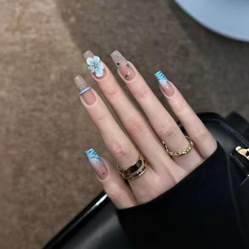 Künstlerische Floral Press-On Nagelverlängerungen