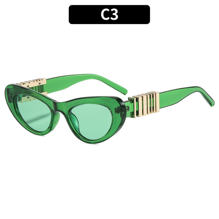 Kühne Cat-Eye Sonnenbrille mit dekorativen Bügelakzenten