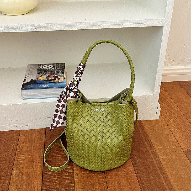 Gewebte Bucket-Handtasche