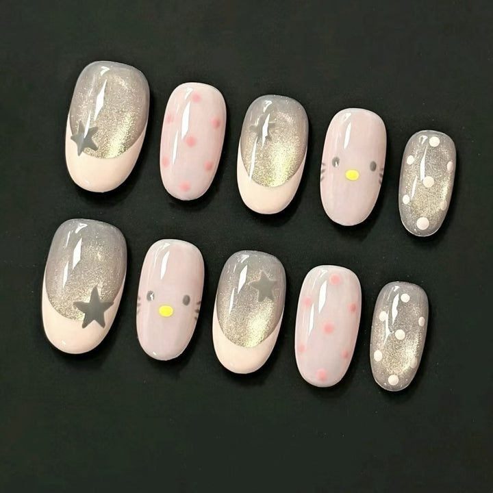 Künstlerisches Press-On Nagelset Karnz