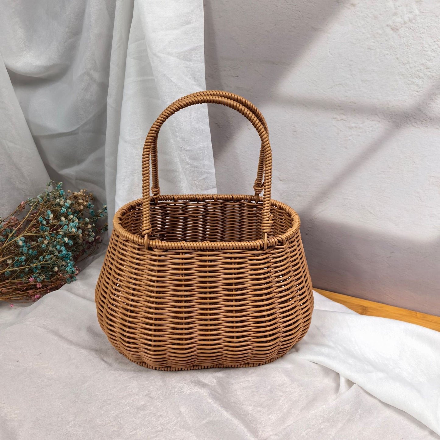 Damen modischer Rattan-Behälter mit Perlenhenkel Karnz