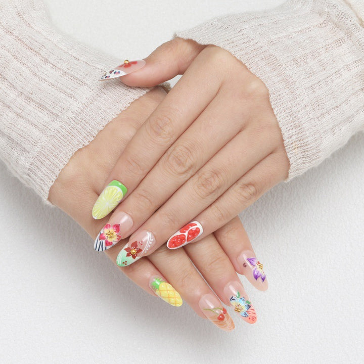 Blumenmotiv Kunstnägel Karnz