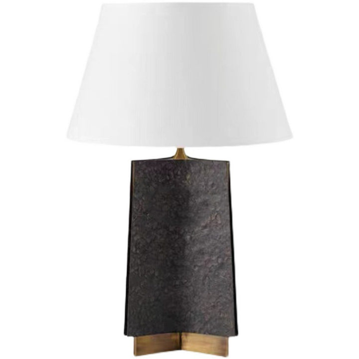 Elegante geometrische Tischlampe