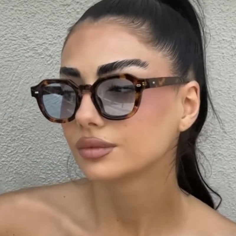Damen Sonnenbrille im modernen Design mit polarisierenden Gläsern Karnz