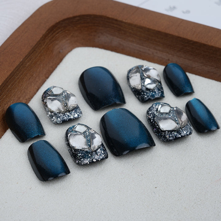 Premium mit Strass besetztes Press-On-Nagelset Karnz