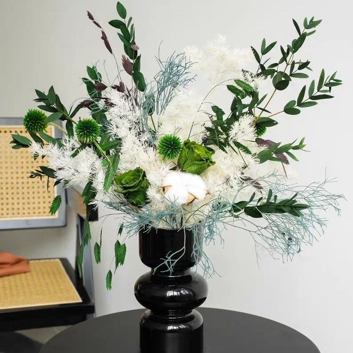 Elegante dekorative Blumenstrauß für das Zuhause