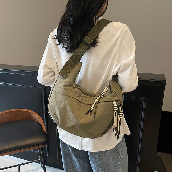 Leichte lässige Sling-Tasche Karnz