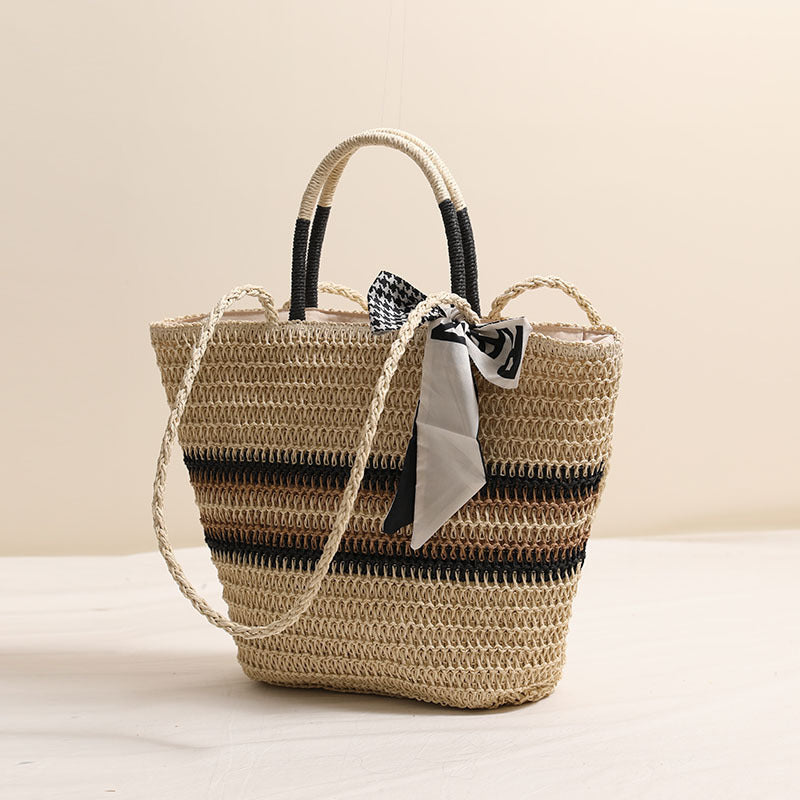 Damen Handtasche aus geflochtenem Naturmaterial mit modischem Akzent Karnz