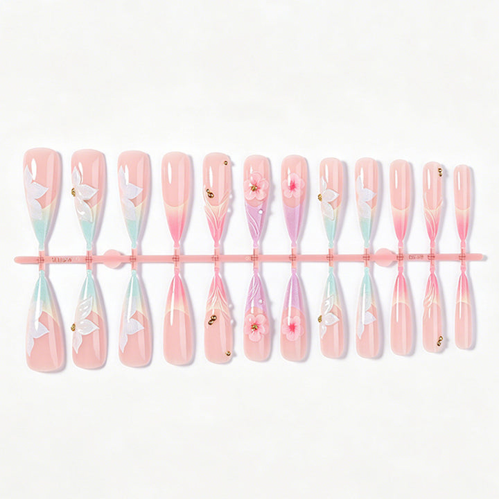 Elegantes Künstlerisches Press-On-Nagelset mit Blumendesigns Karnz