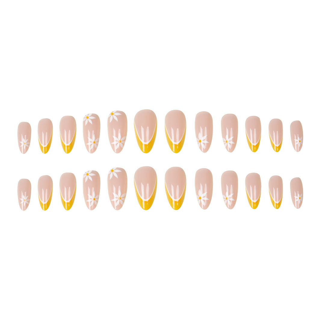 Elegante florale Nagelkunst