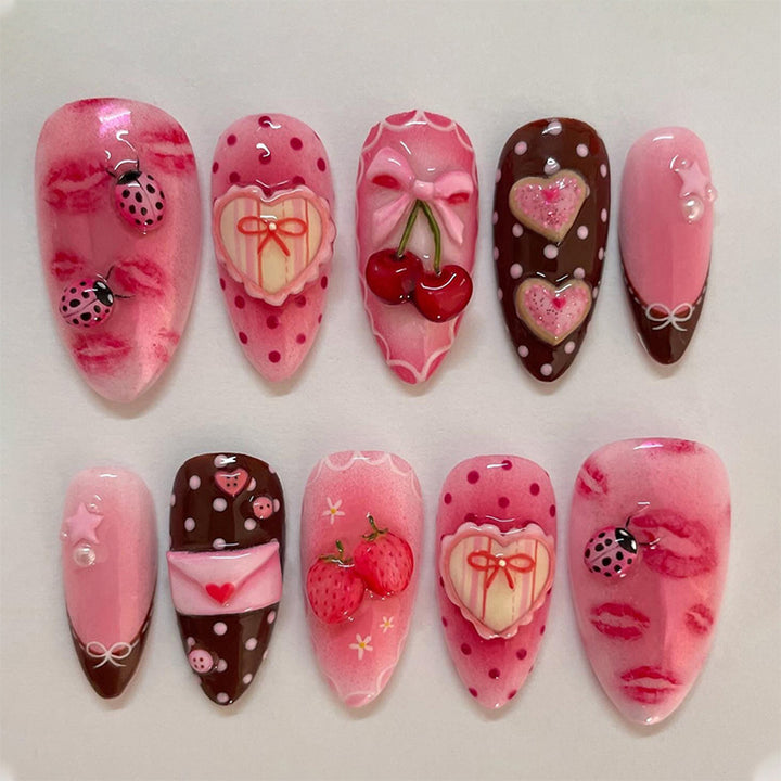 Kunstnagelset mit Botanischen Motiven Karnz