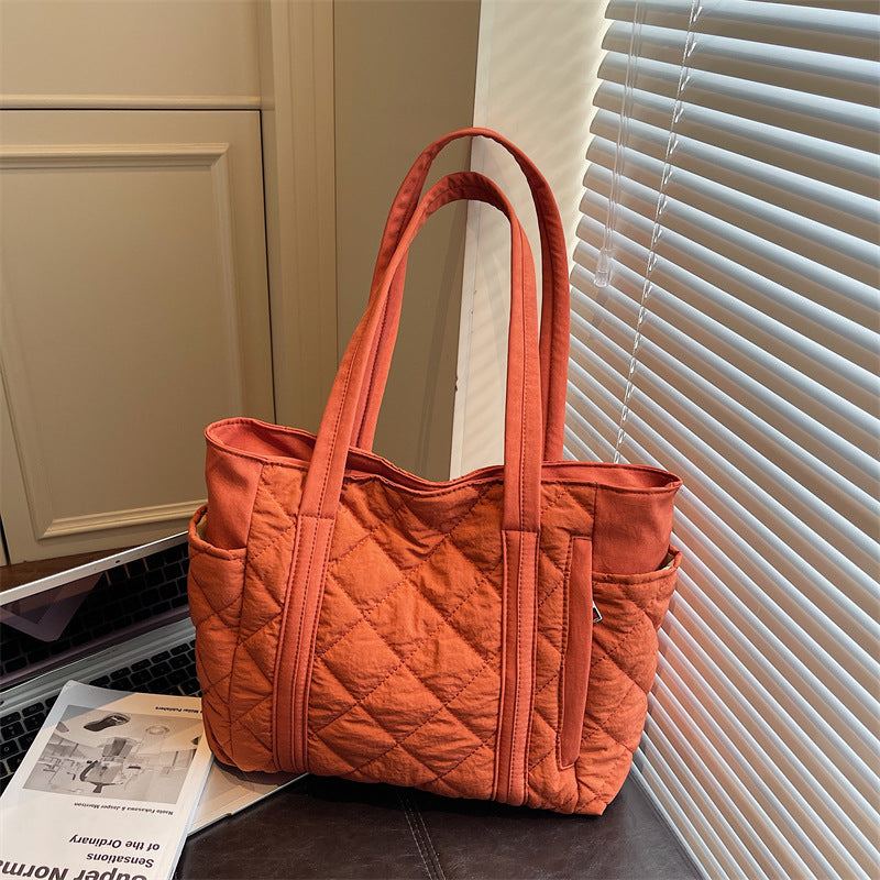 Gepolstertes funktionales Utility-Tote