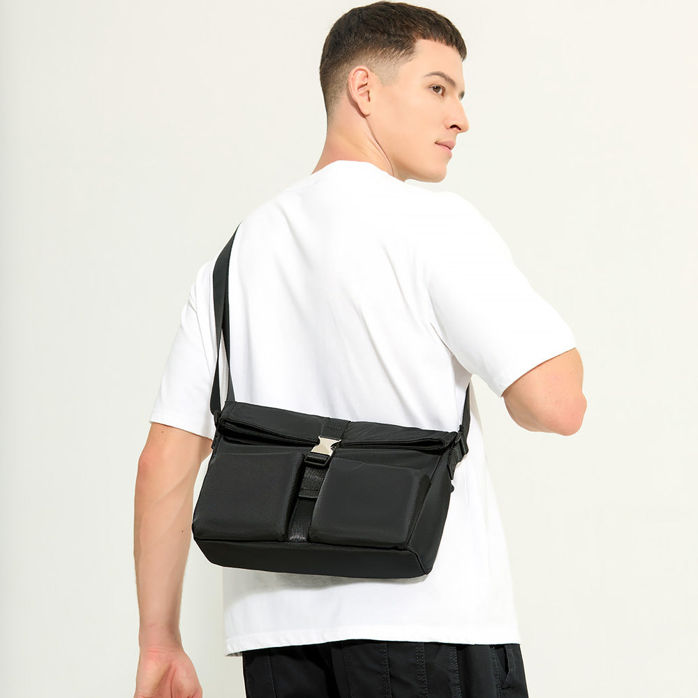Vielseitige Crossbody-Tasche mit zwei Taschen Karnz