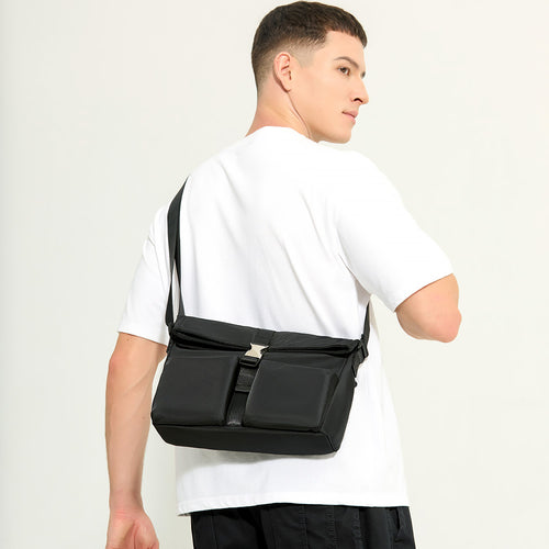 Vielseitige Crossbody-Tasche mit zwei Taschen Karnz