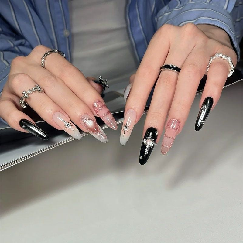 Künstlerische Press-On Nagelkunst Verlängerungen