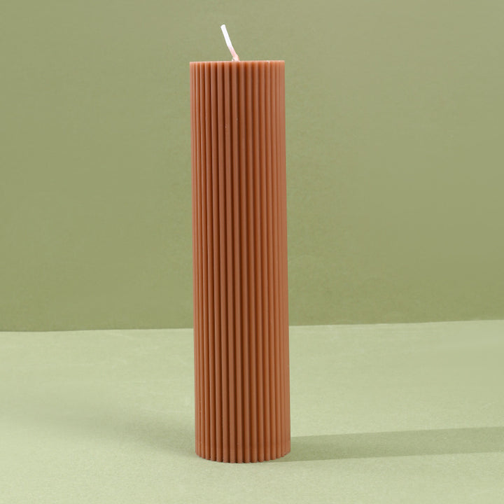 Handgegossene schlanke tapered Dinnerkerze