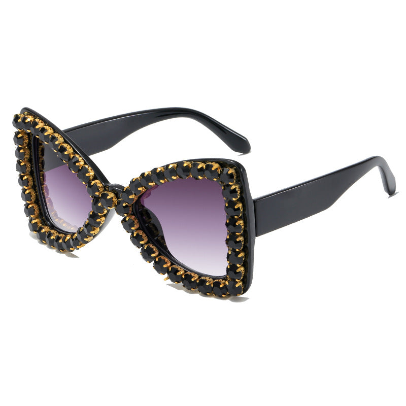 Damen Glamouröse Sonnenbrille mit Kristallverzierung Karnz