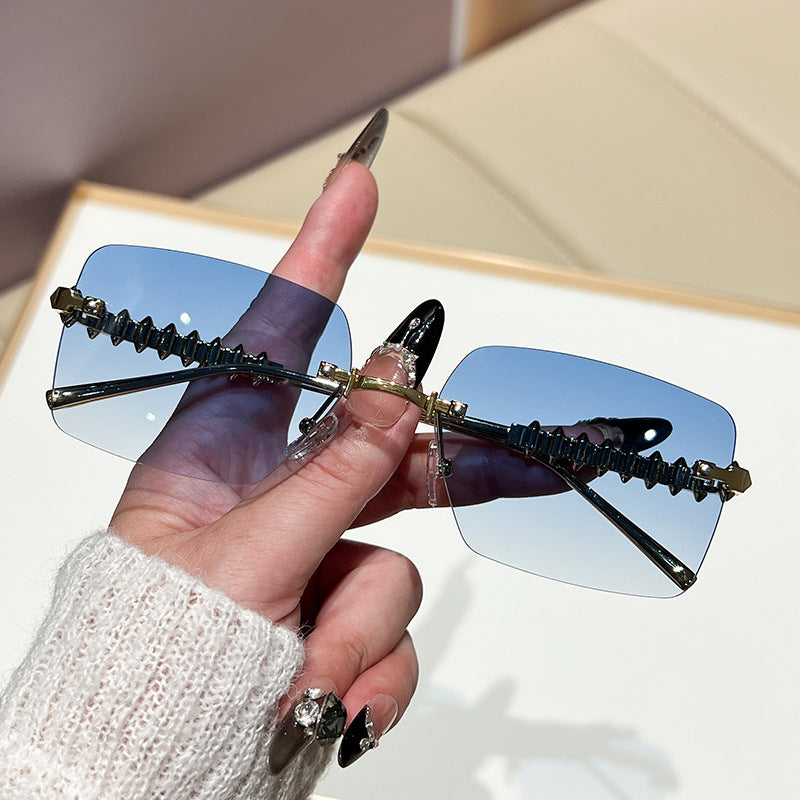 Damen modische Brille Karnz