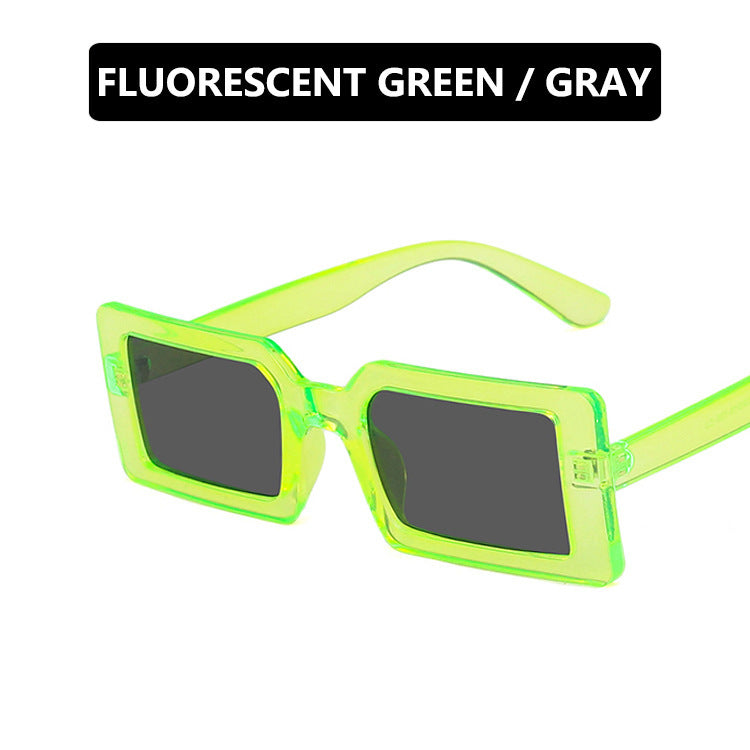 Damen quadratische Sonnenbrille mit modernem, breitem Rahmen und schützendem UV-Filter Karnz