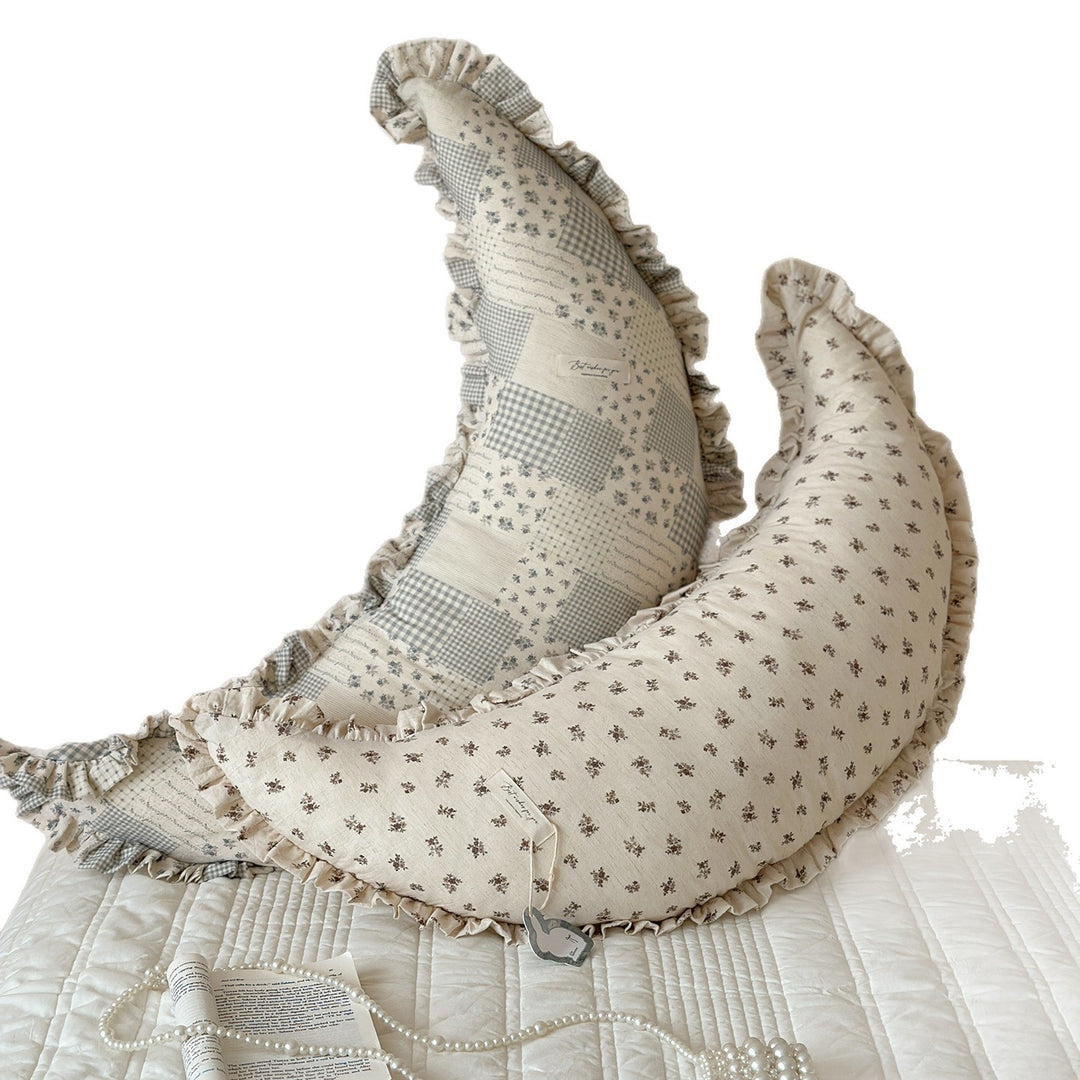 Ergonomisches Baumwoll-Mutterstillkissen mit Rüschendeck und Hasenmotiv