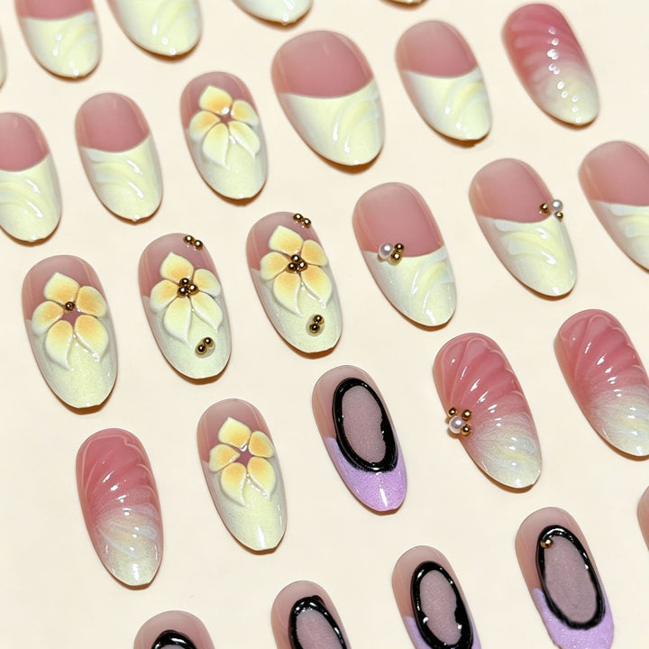 Künstlerische 3D Blumen Press-On Nagelverlängerungen Karnz